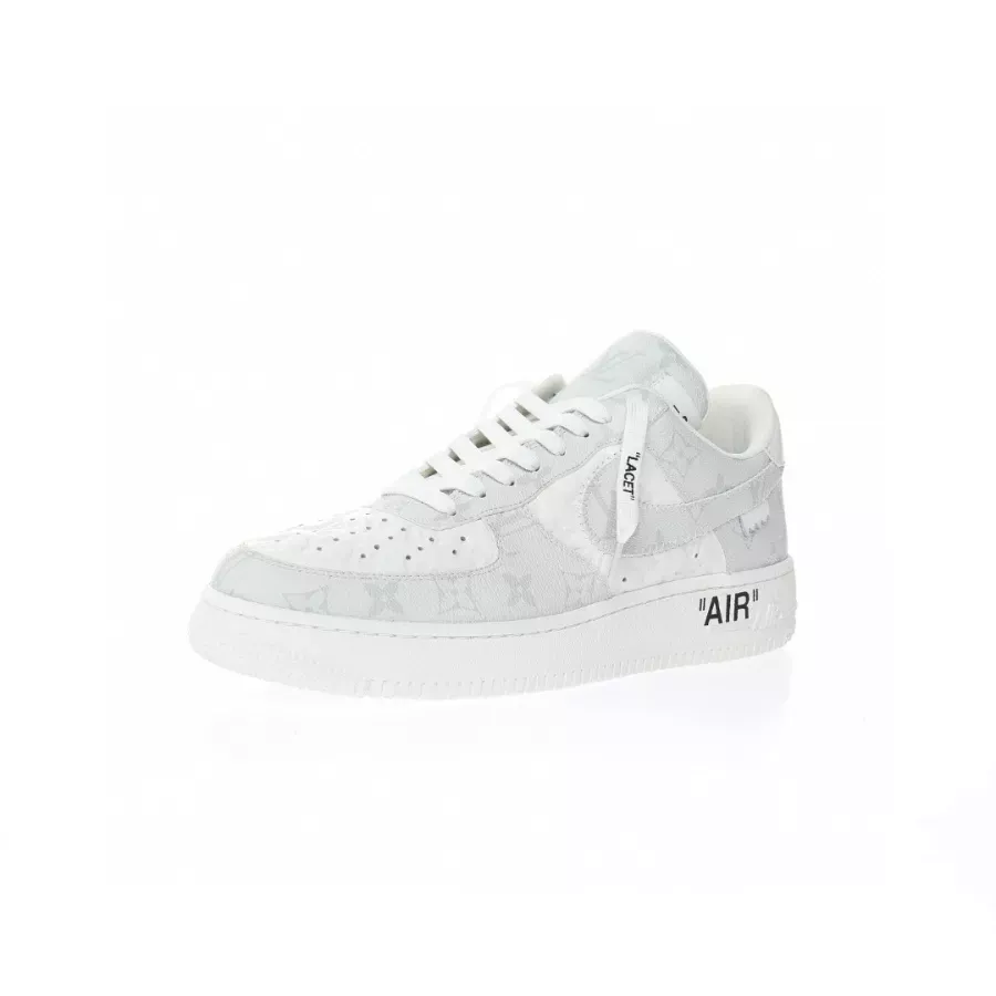 【日本未入荷】♪超入手困難LOUIS VUITTON X NIKE AIR FORCE1 白いエンボスパターン【本物保証】【代金引換】