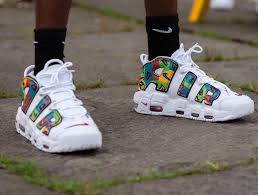 NIKE ナイキ AIR MORE UPTEMPO GS 'PEACE, LOVE, BASKETBALL' エアモアアップテンポ ガールズサイズ "ピース ラブ バスケットボール" キッズ レディース スニーカー WHITE/BLACK/UNIVERSITY GOLD/UNIVERSITY RED【海外展開 日本未入荷】