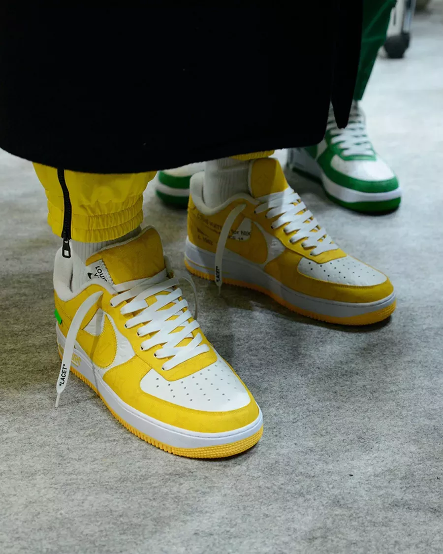 【新商品発売】【今年の新商品】LOUIS VUITTON X NIKE AIR FORCE1 LOW【本物保証】【代金引換】