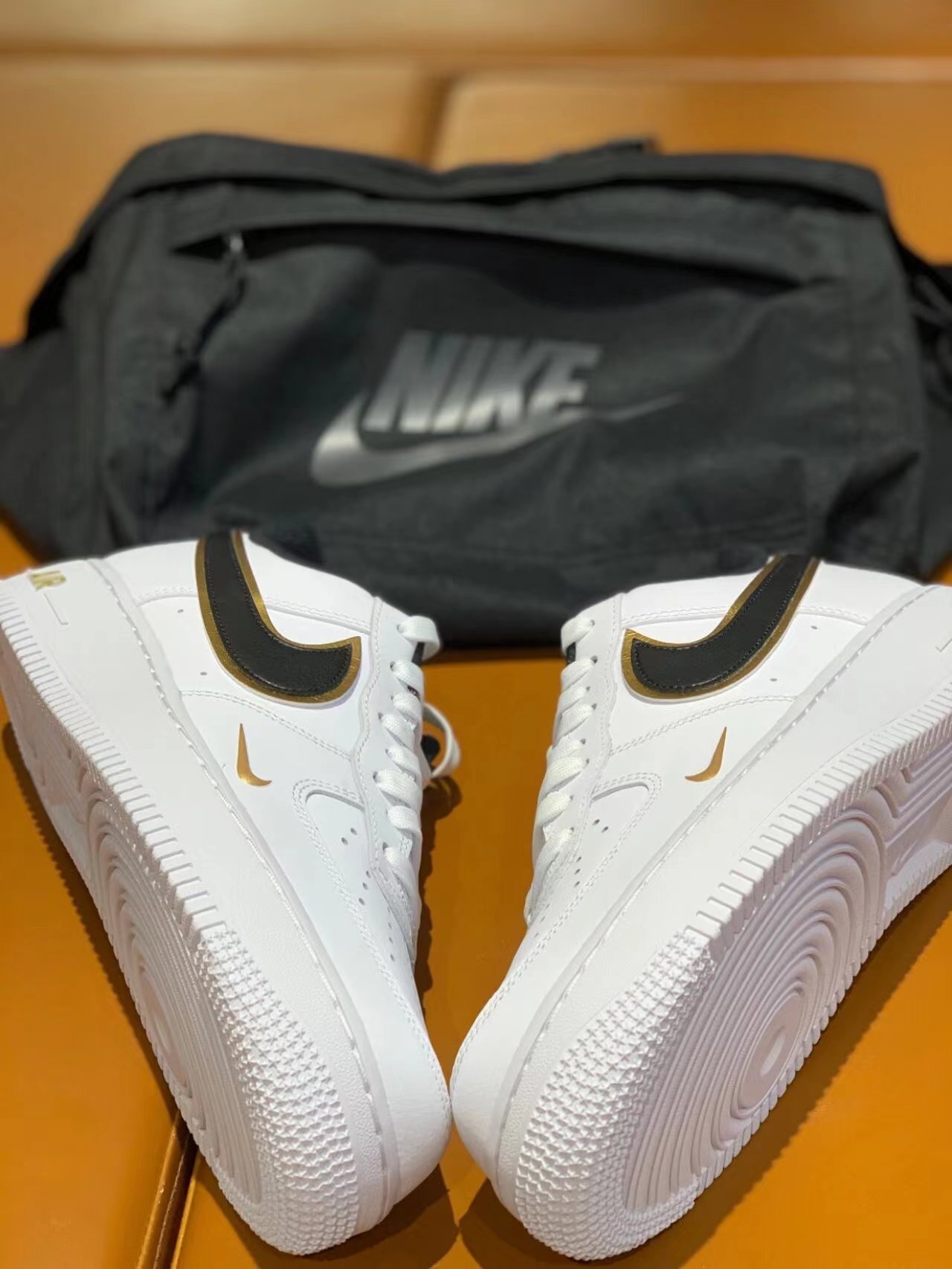 nナイキ エア フォース1AF1 ダブルフック​​ エア フォース 1 カジュアル ローカット スニーカー DA8481-100-300