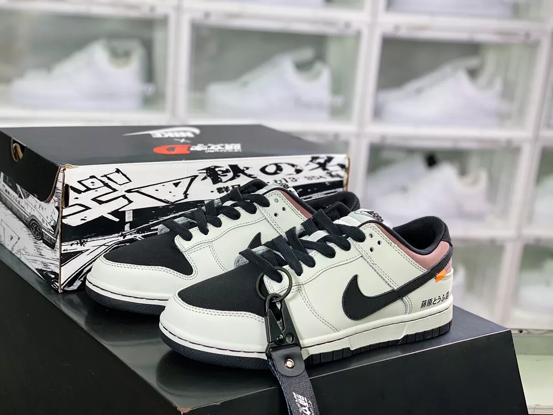 ★NIKE★送関込★激レア確定！世界が欲しがるプレミアムな逸足♪ 【今年の新商品】【新商品発売】頭文字D×NIKE Low Dunks