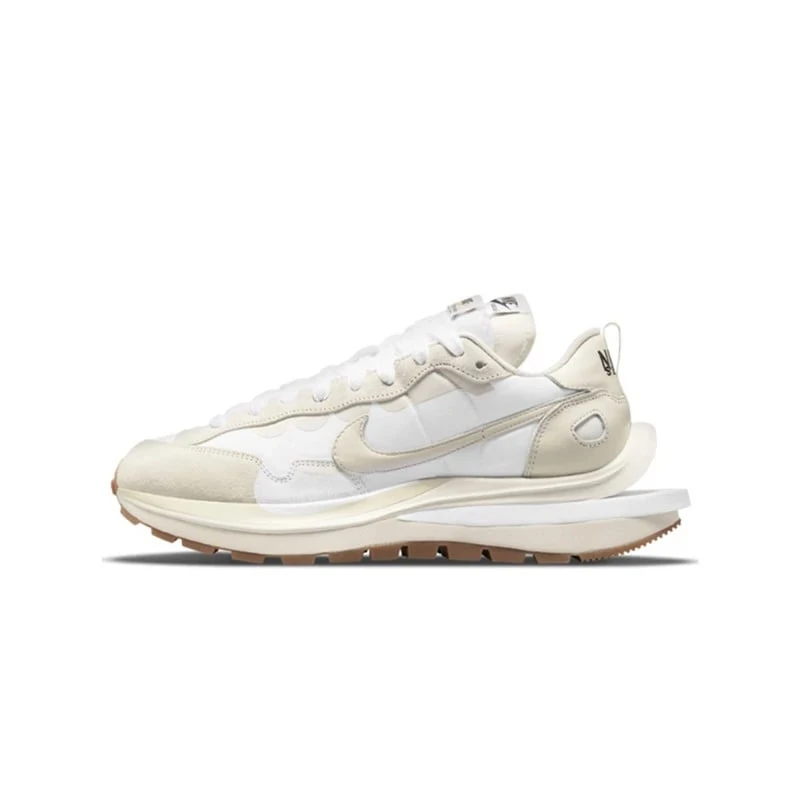 sacai x ナイキ VaporWaffle''Sail''