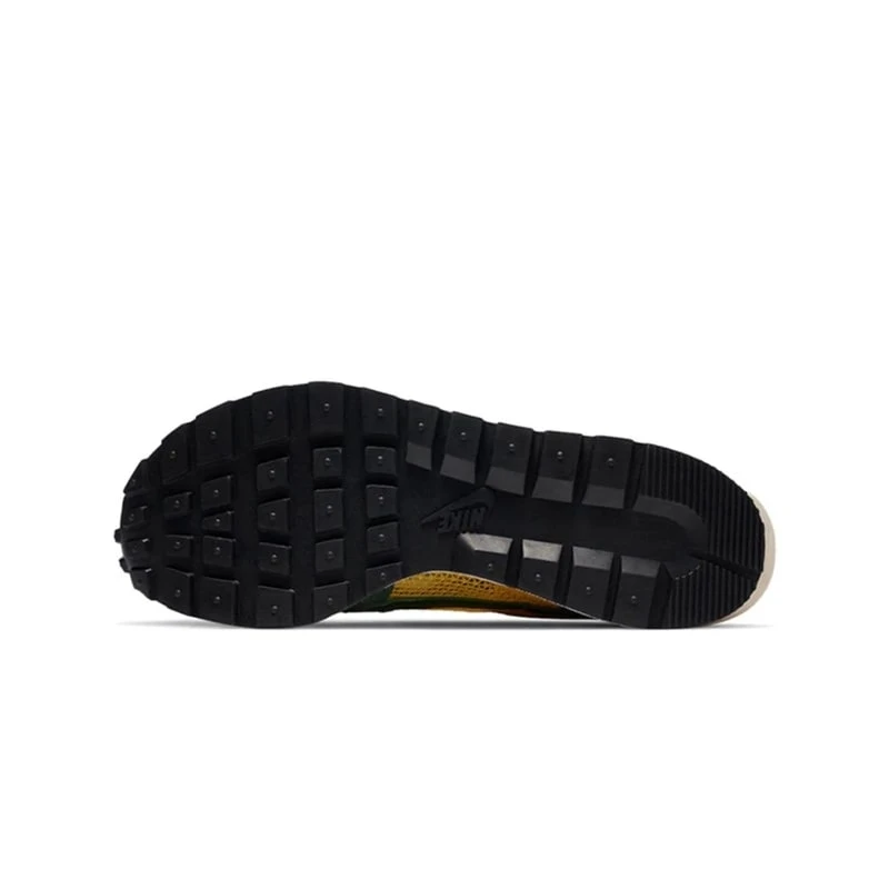 sacai x ナイキ VaporWaffle''TourYellow''