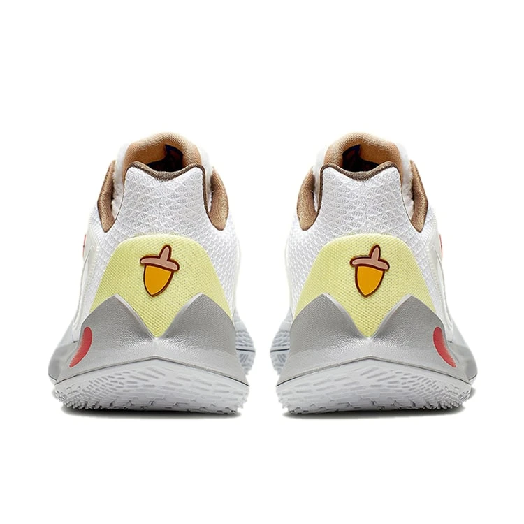 ナイキ スポンジボブ スクエアパンツ × カイリー ロー 2 "サンディチークス" メンズ スニーカー【海外展開 日本未入荷】