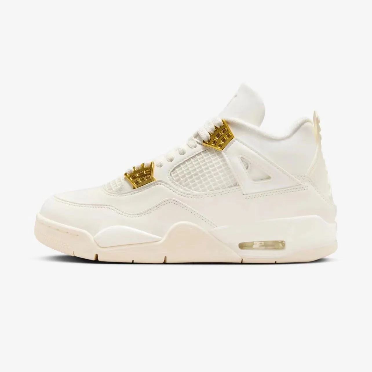 ナイキ ジョーダン ブランドの新作スニーカー AJ4 (エア ジョーダン 4) レトロ「セイル ＆ メタリック ゴールド」が登場。 [AQ9129-170]