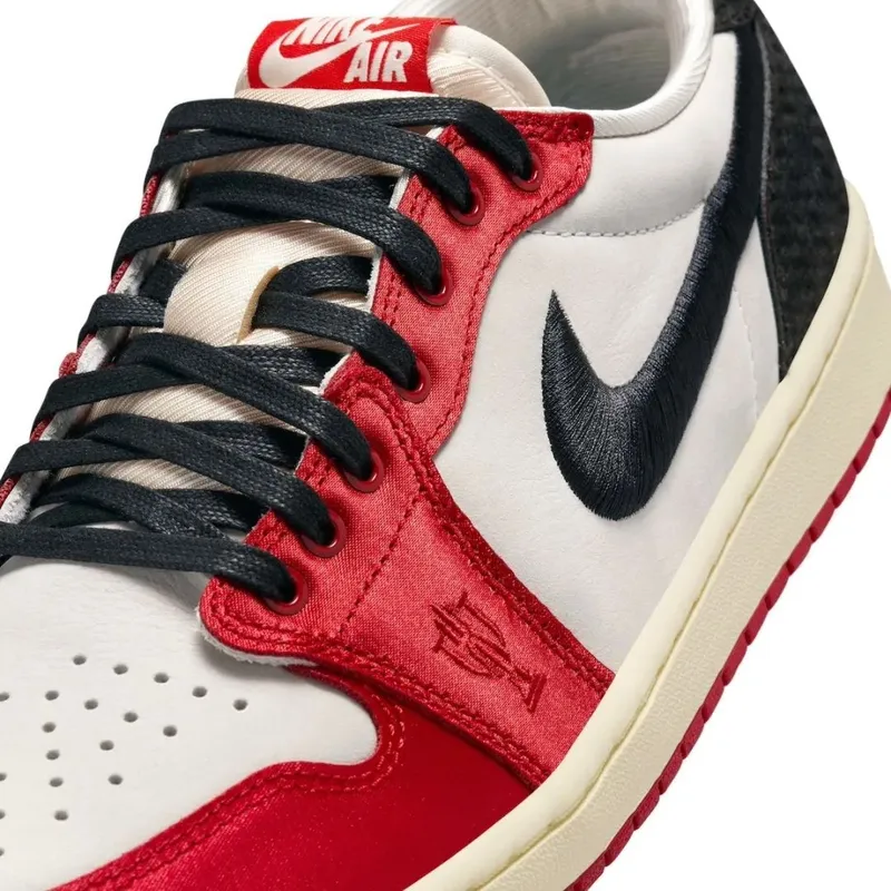 マイケル・ジョーダンの息子 マーカス主宰 Trophy Room x Air Jordan 1 Low の最新作 “Rookie Card - Away” が発売