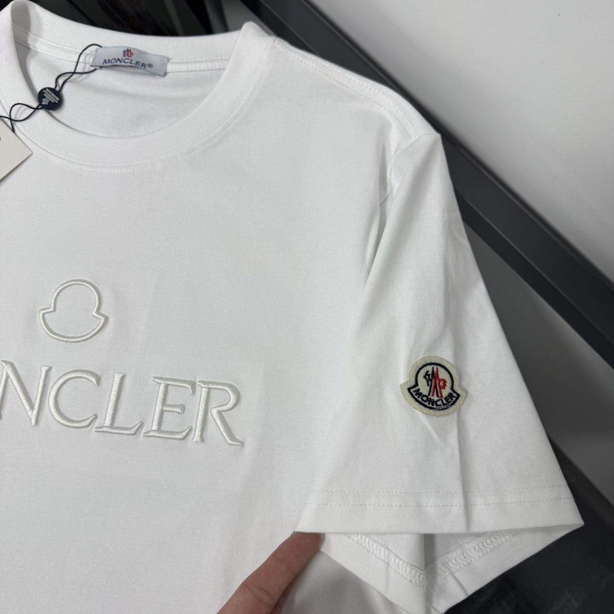 『S-4XL』新作 高品質 通気性 手触り良くシンプル カジュアル 体型カバー 爽やか印象 刺繍 Ｔシャツ