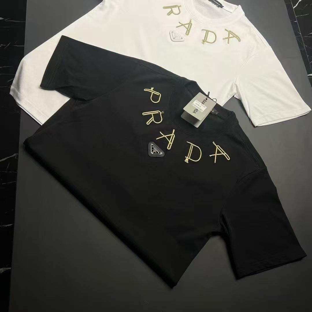 新しいカジュアルレタールーズラウンドネック万能半袖クラシックTシャツ
