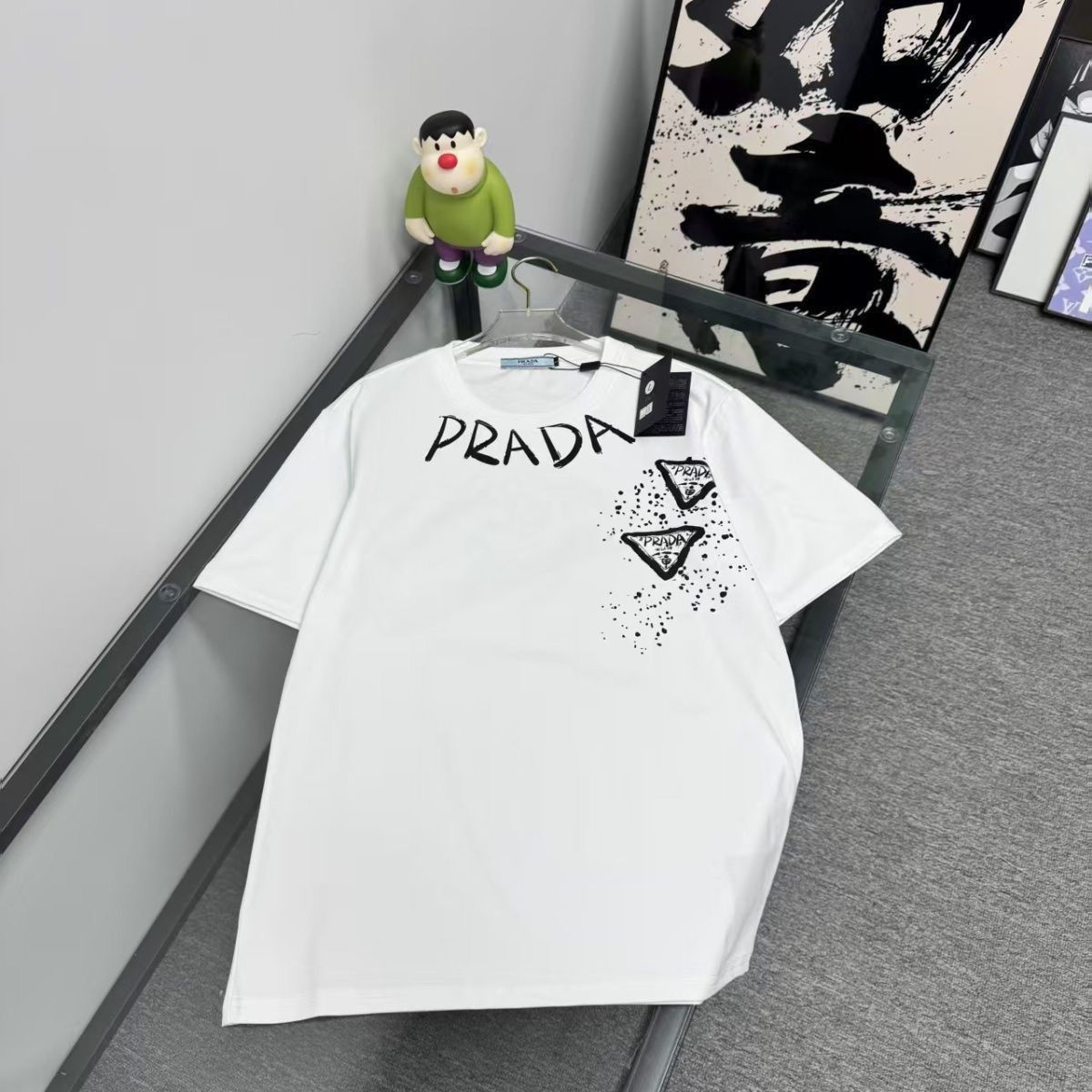 三角形の落書きの純綿のカジュアルな新しい半袖