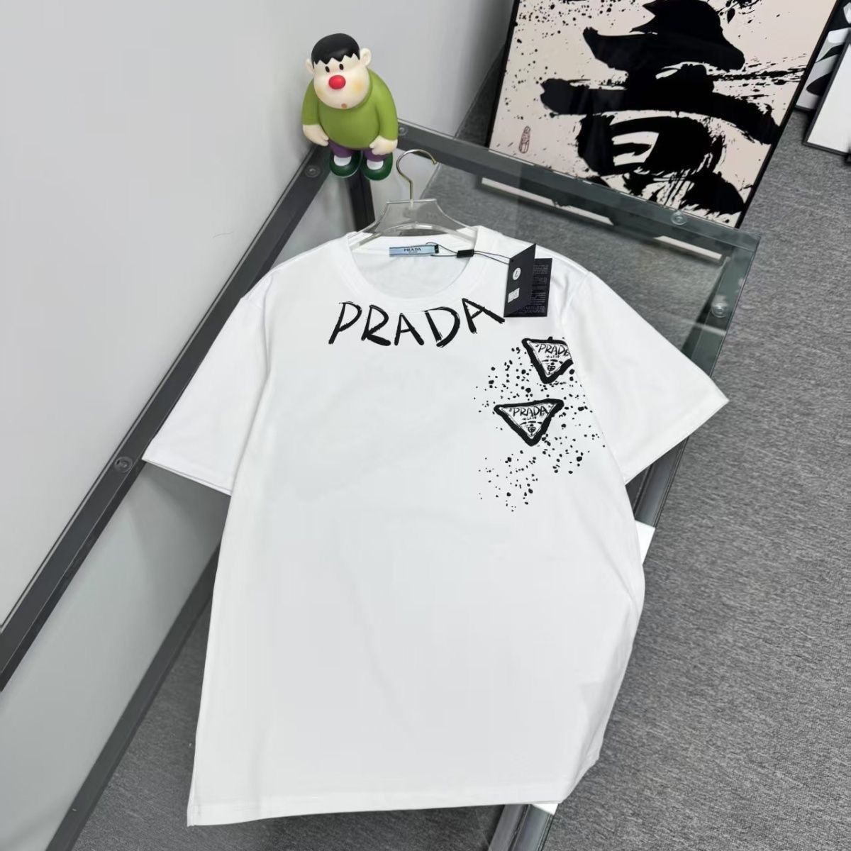 三角形の落書きの純綿のカジュアルな新しい半袖