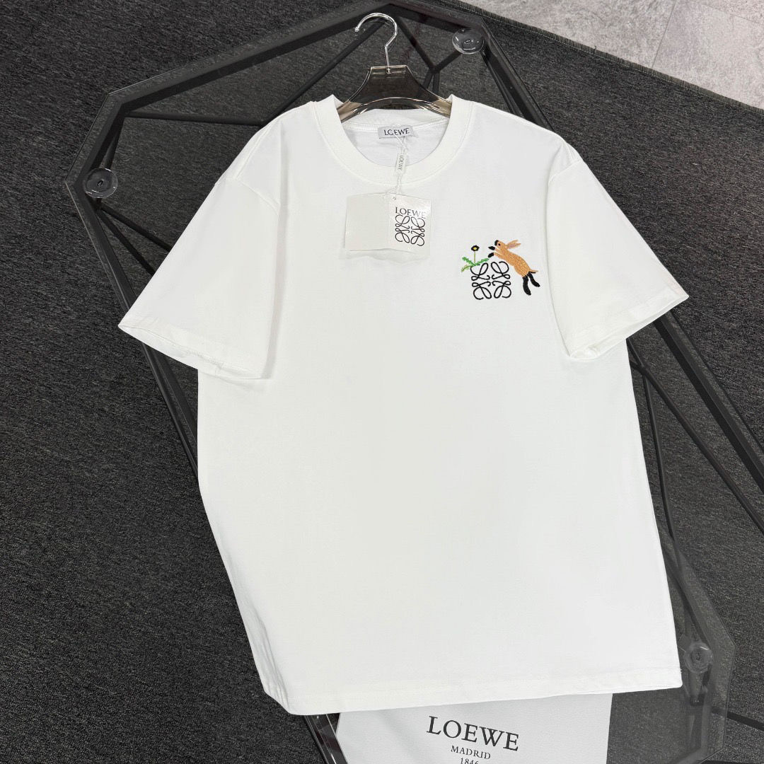 新しい夏のスタイル、刺繍のトレンディなTシャツ、トレンディな半袖、ユニセックスのラウンドネックのカジュアルなルーズバージョン