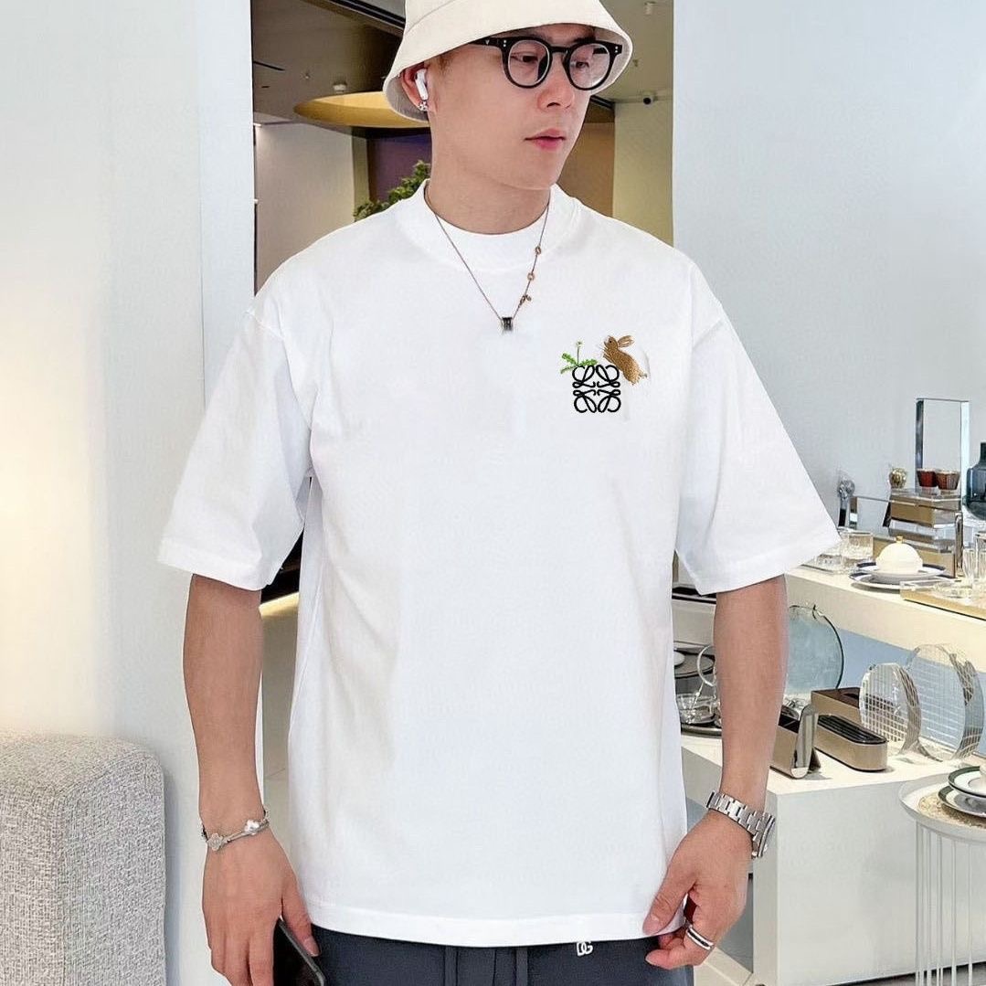 新しい夏のスタイル、刺繍のトレンディなTシャツ、トレンディな半袖、ユニセックスのラウンドネックのカジュアルなルーズバージョン