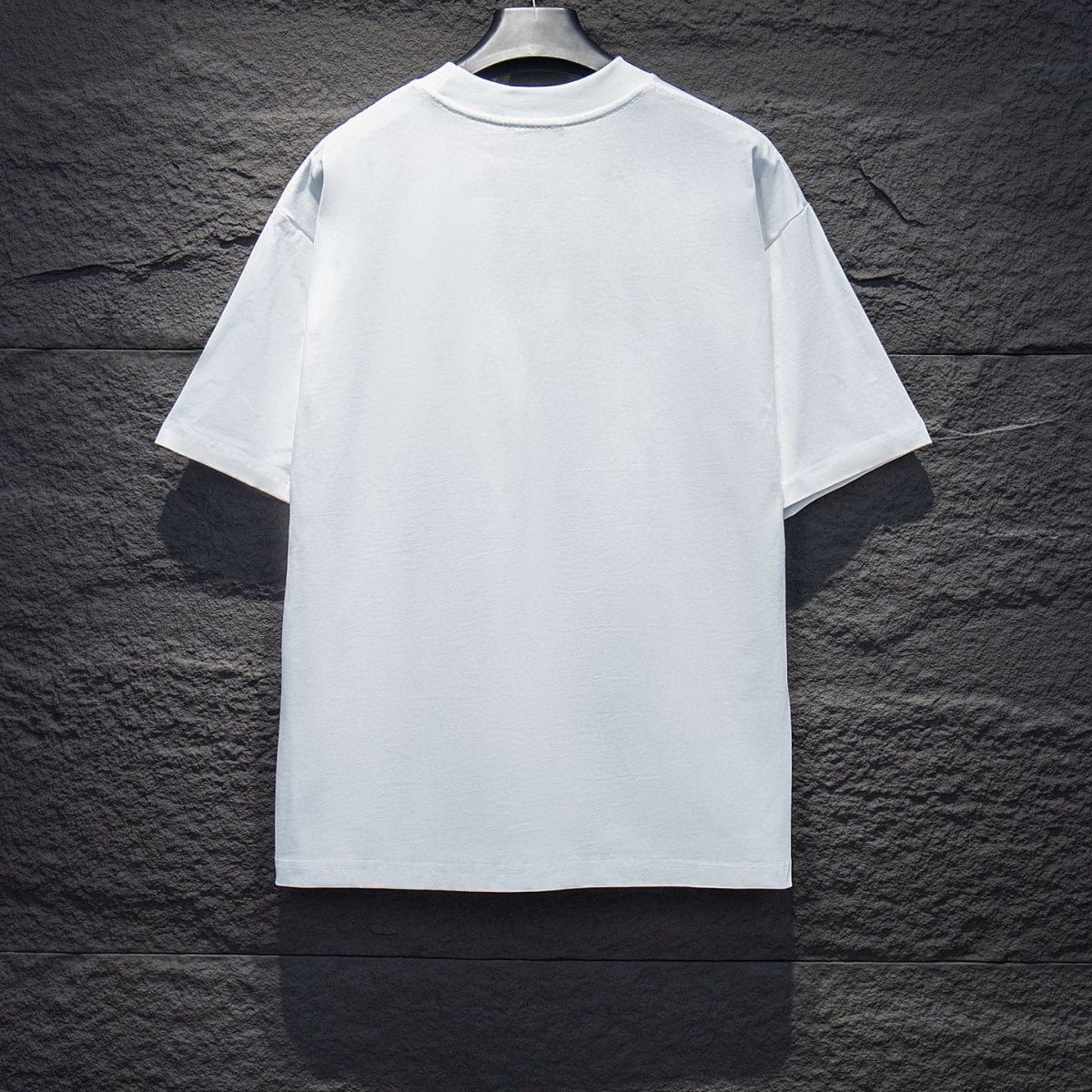 『M-3XL』サイズ：大人気のスタイリッシュでシンプルなTシャツ、上質な生地を使用し、快適な着心地と完璧なフィット感を実現、普段着にぴったりの半袖Tシャツです