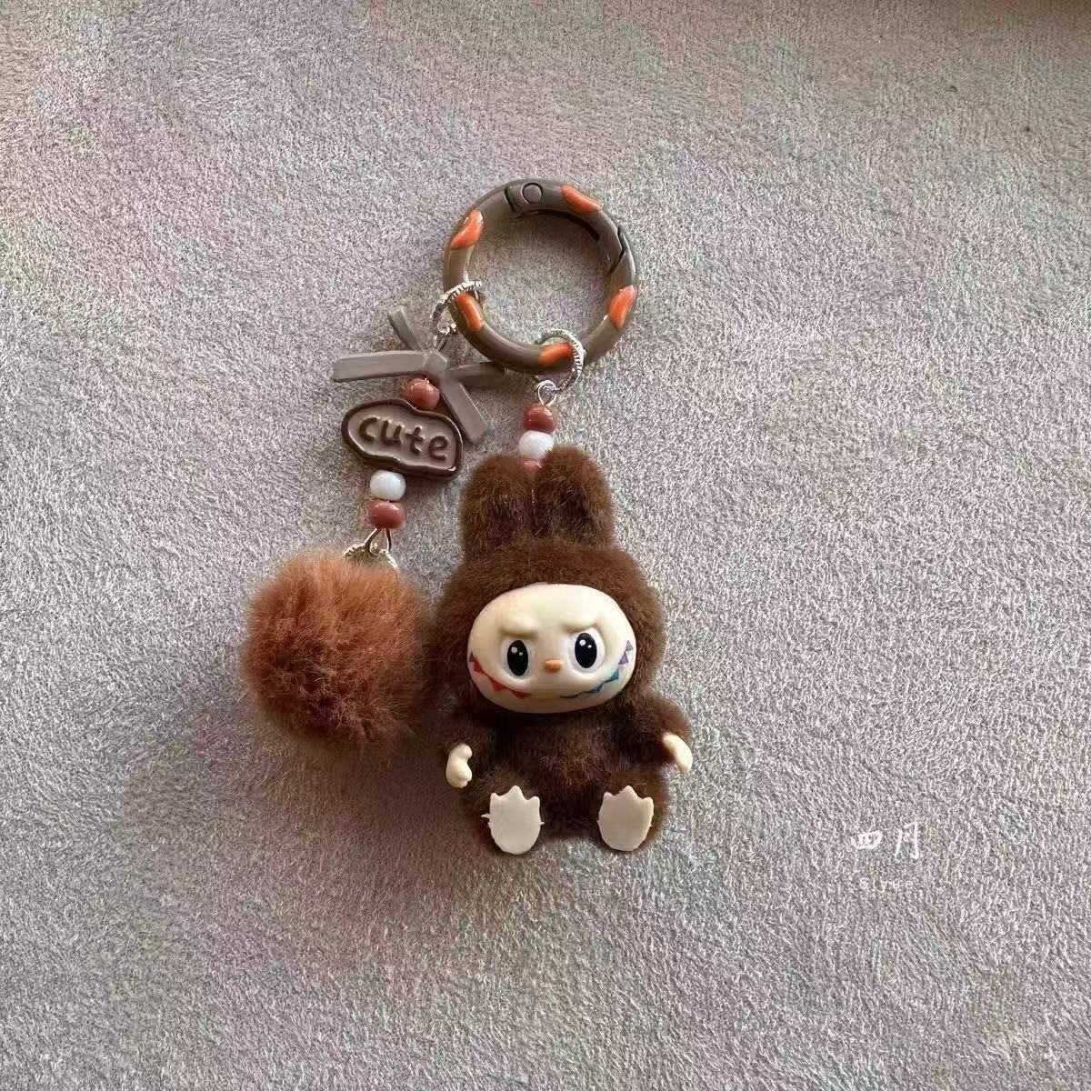 Labubu かわいいフロッキングカップルカーキーホルダーデコレーションバッグペンダント携帯電話チェーン