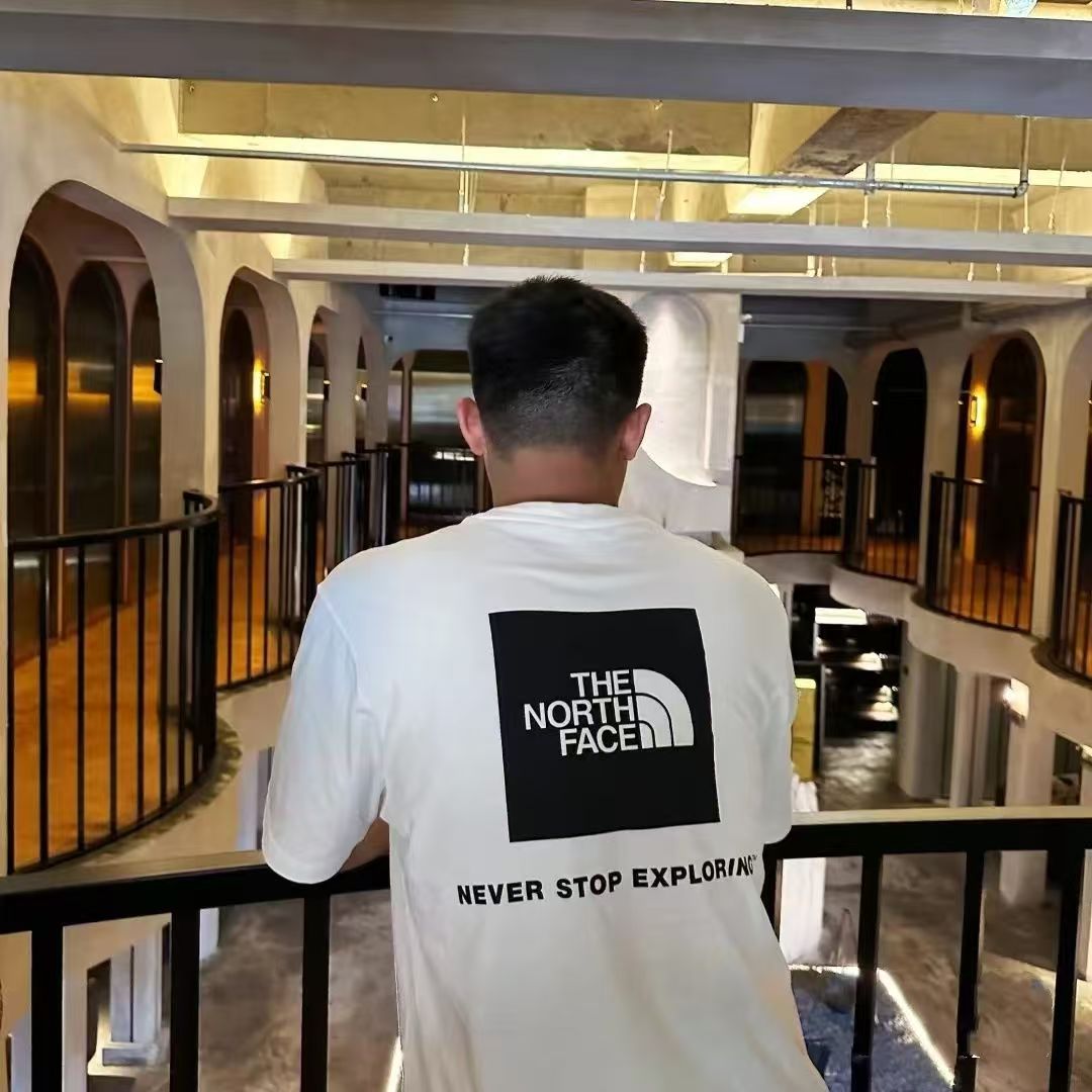 夏用Tシャツ 純綿 ラウンドネック 半袖 厚手 高品質 トップス 男女兼用 カップル用 黒と白 ゆったり