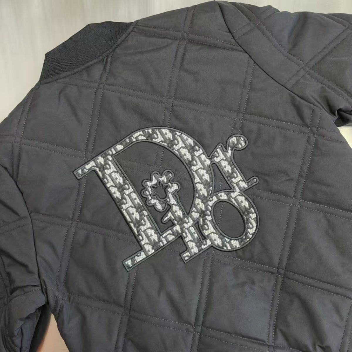 『L-4XL』冬のカジュアルな野球ジャケット、男女兼用の綿コート、カップル刺繍の暖かいジャケット、綿コート