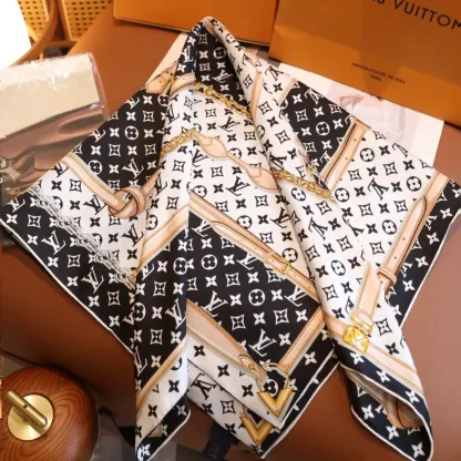 華やか フェミニン しなやか ヴィンテージ アートデザイン 100%シルク スカーフ