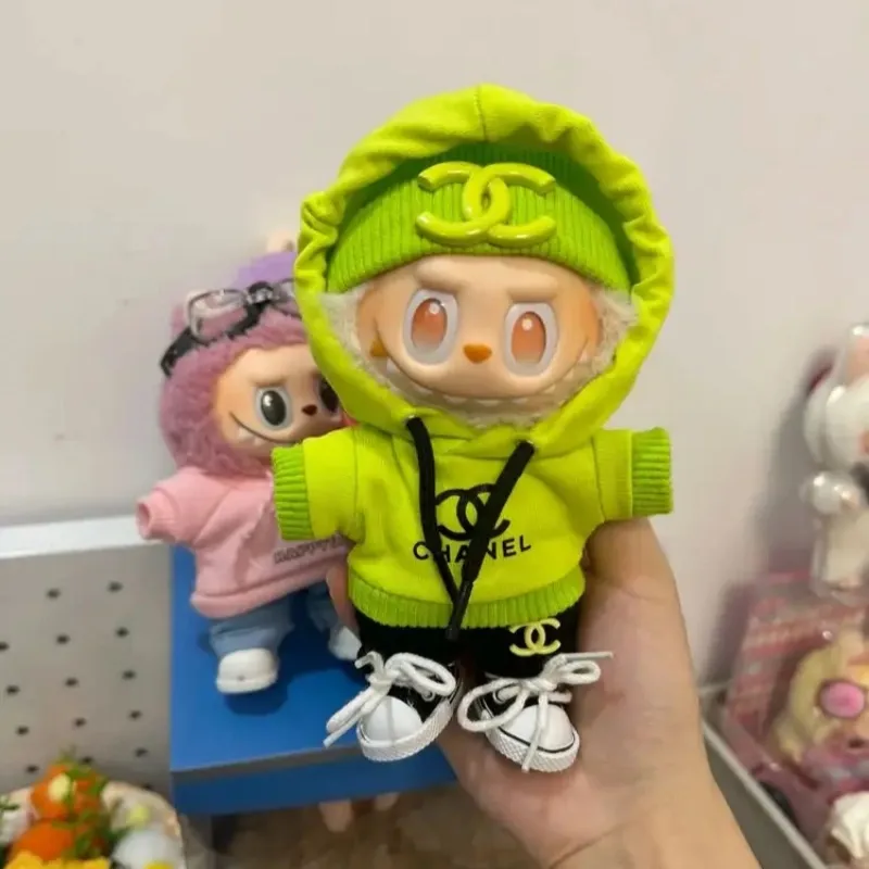 大活躍 カッコイイ配色 labubuぬいぐるみペンダント服 人形を含まない