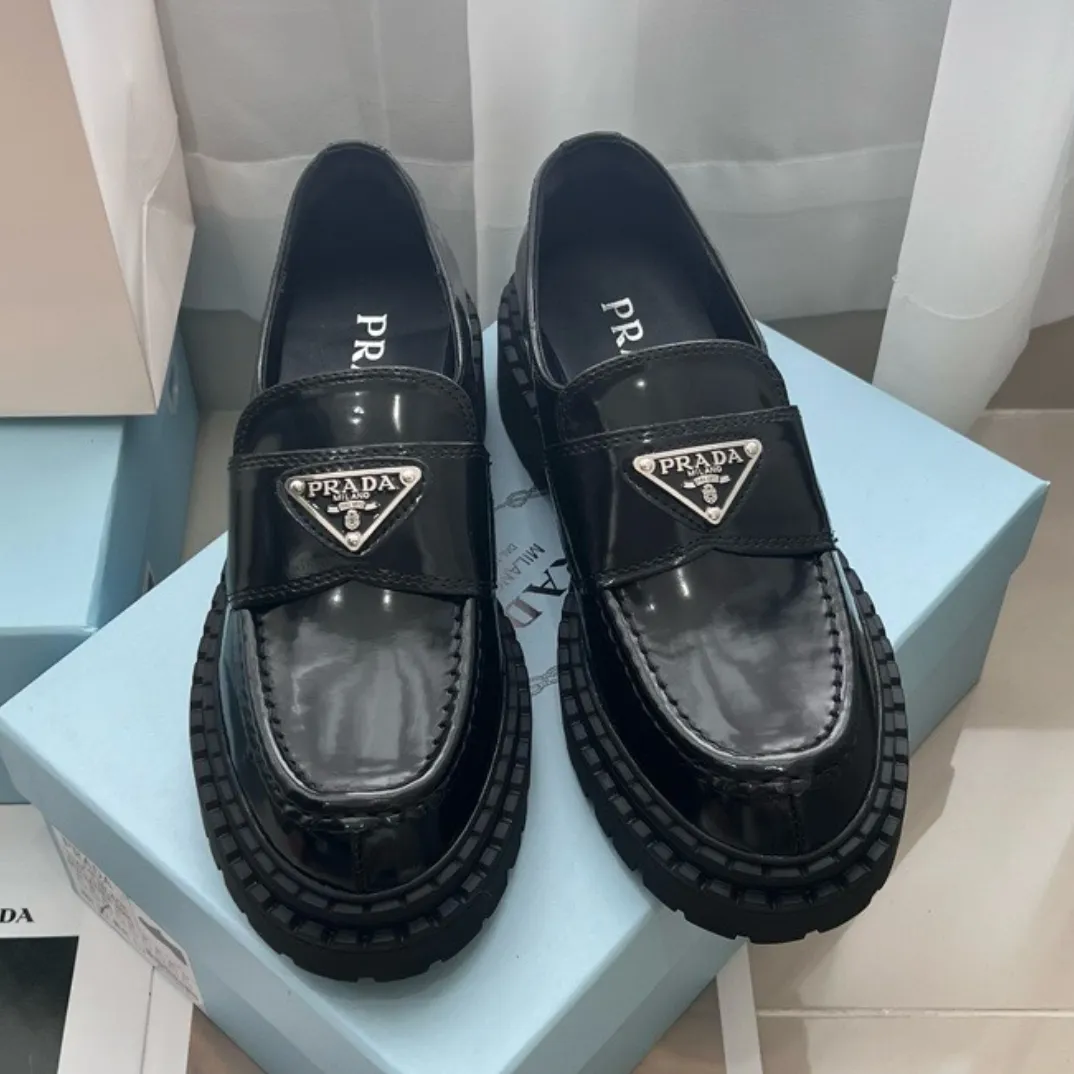 『35-41』光沢 疲れにくい 快適設計 エレガント カジュアル 学院風 ローファー