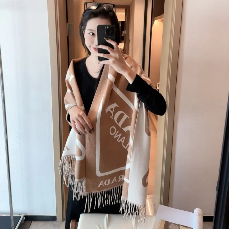 激売れ中 手触り良く やわらかい ファッション フリンジ付き スカーフ
