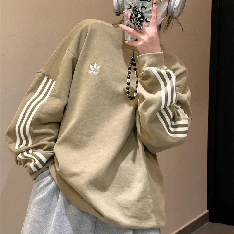 『S-XL』憧れ 絶対欲しい 激売れ中 おしゃれ ノームコア 刺繍 トレーナー