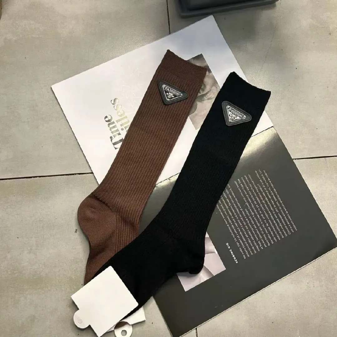 2種のタグ ランダム発送 売れ筋 人気上昇中 絶対流行 爆売れ中 日常 カジュアル 超ファッション おしゃれ ソックス