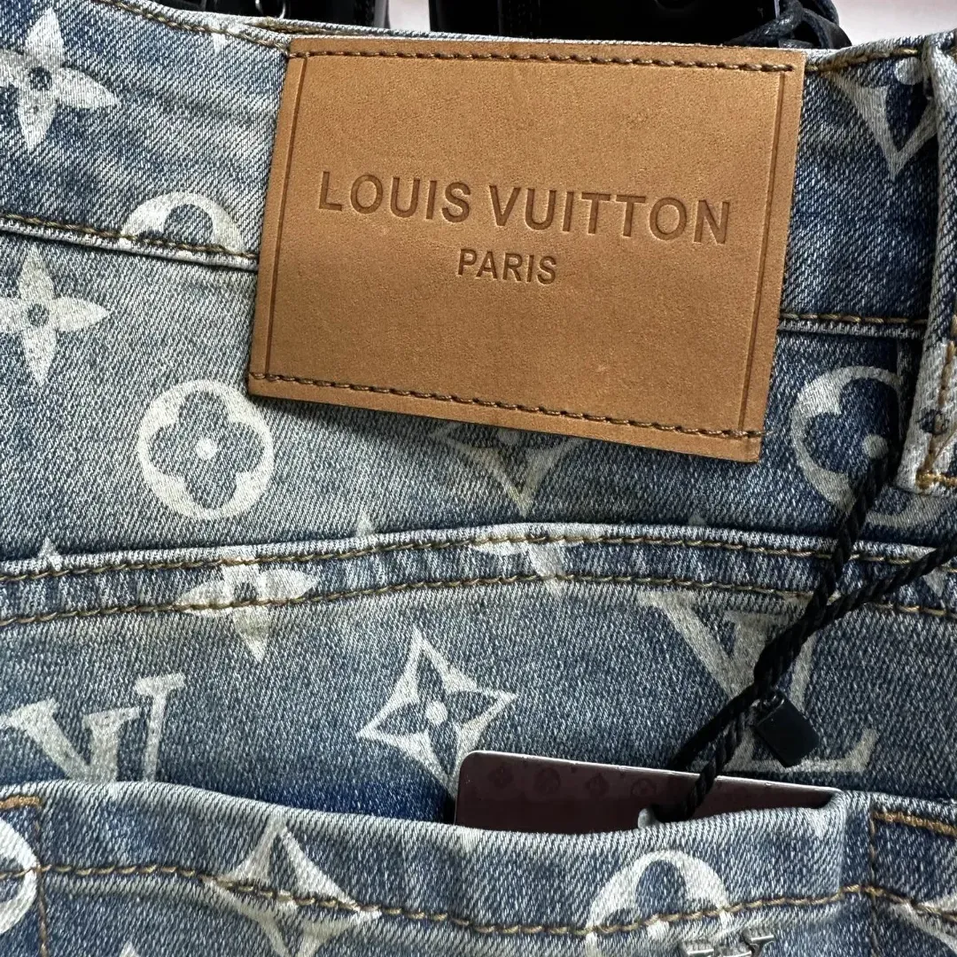 『S-2XL』シルエットがきれい 快適な履き心地 魅力的 飽きの来ない ジーンズ