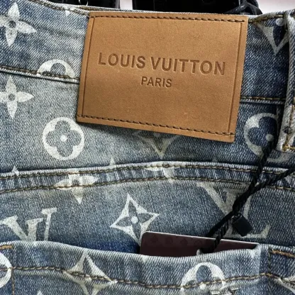 『S-2XL』シルエットがきれい 快適な履き心地 魅力的 飽きの来ない ジーンズ