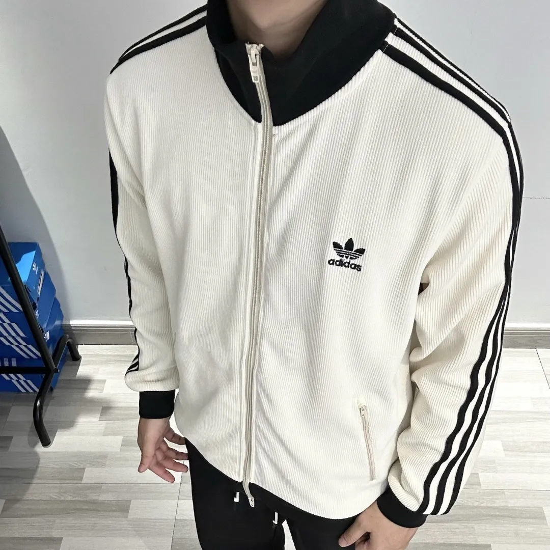 『S-2XL』合わせやすい 好感度100％ 軽量 通気性 カジュアル アクティブ シンプル アウター