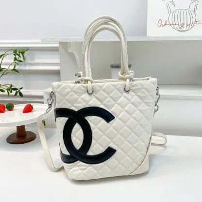 人気上昇中 高品質 ファッション フェミニン エレガント シンプル 大容量 ショルダーバッグ