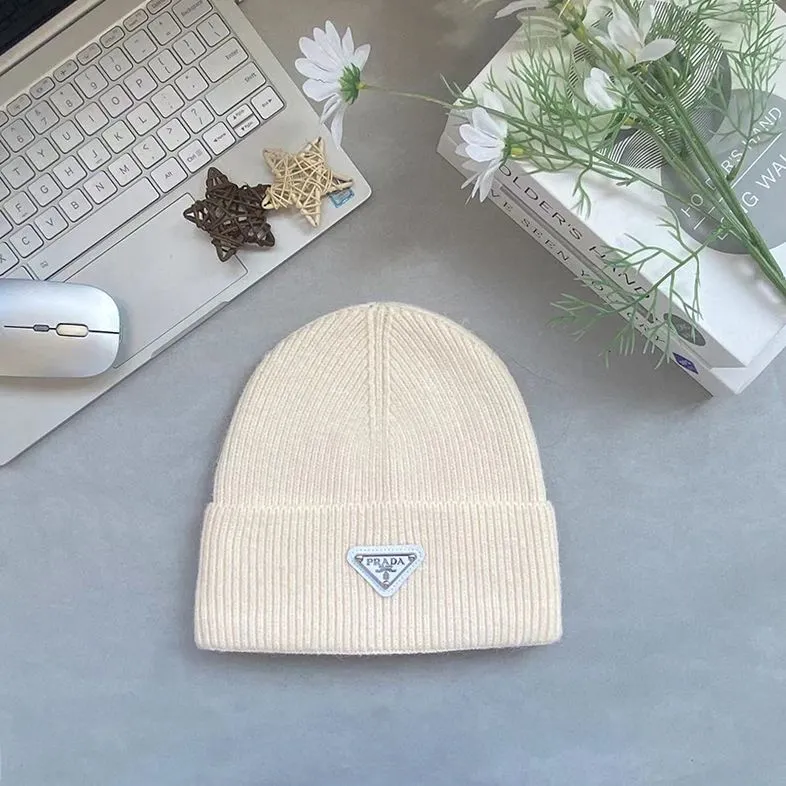 冬用ニットラビットファーファッショナブルな秋冬用厚手暖かいウール帽子