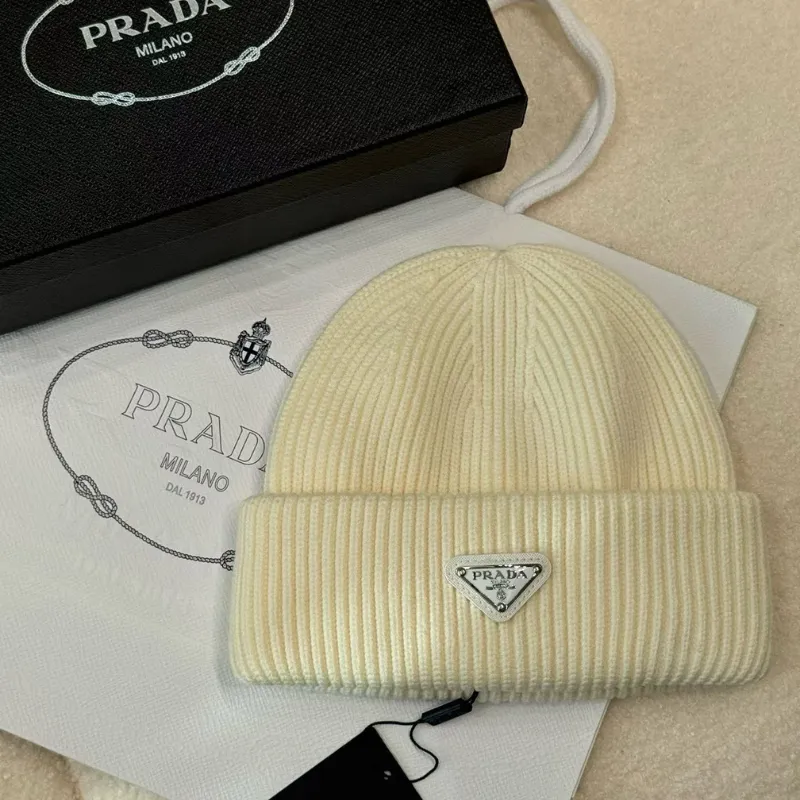 合わせやすい 大人気 カジュアル トレンド ニット生地 6色 男女兼用 帽子