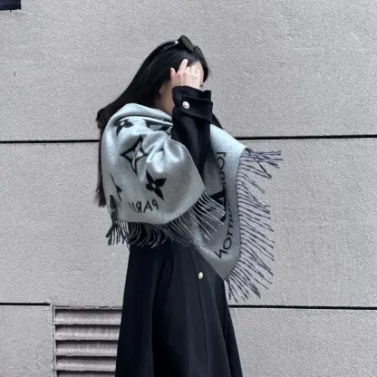 今季も大流行 魅力的 人気上昇中 キレカジ ファッション アルファベット ふわふわ マフラー