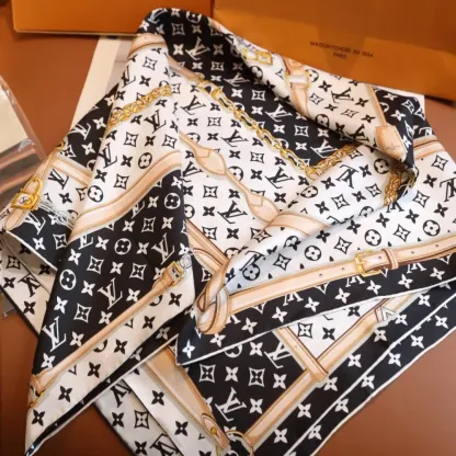 華やか フェミニン しなやか ヴィンテージ アートデザイン 100%シルク スカーフ