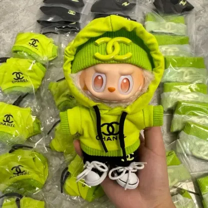 大活躍 カッコイイ配色 labubuぬいぐるみペンダント服 人形を含まない