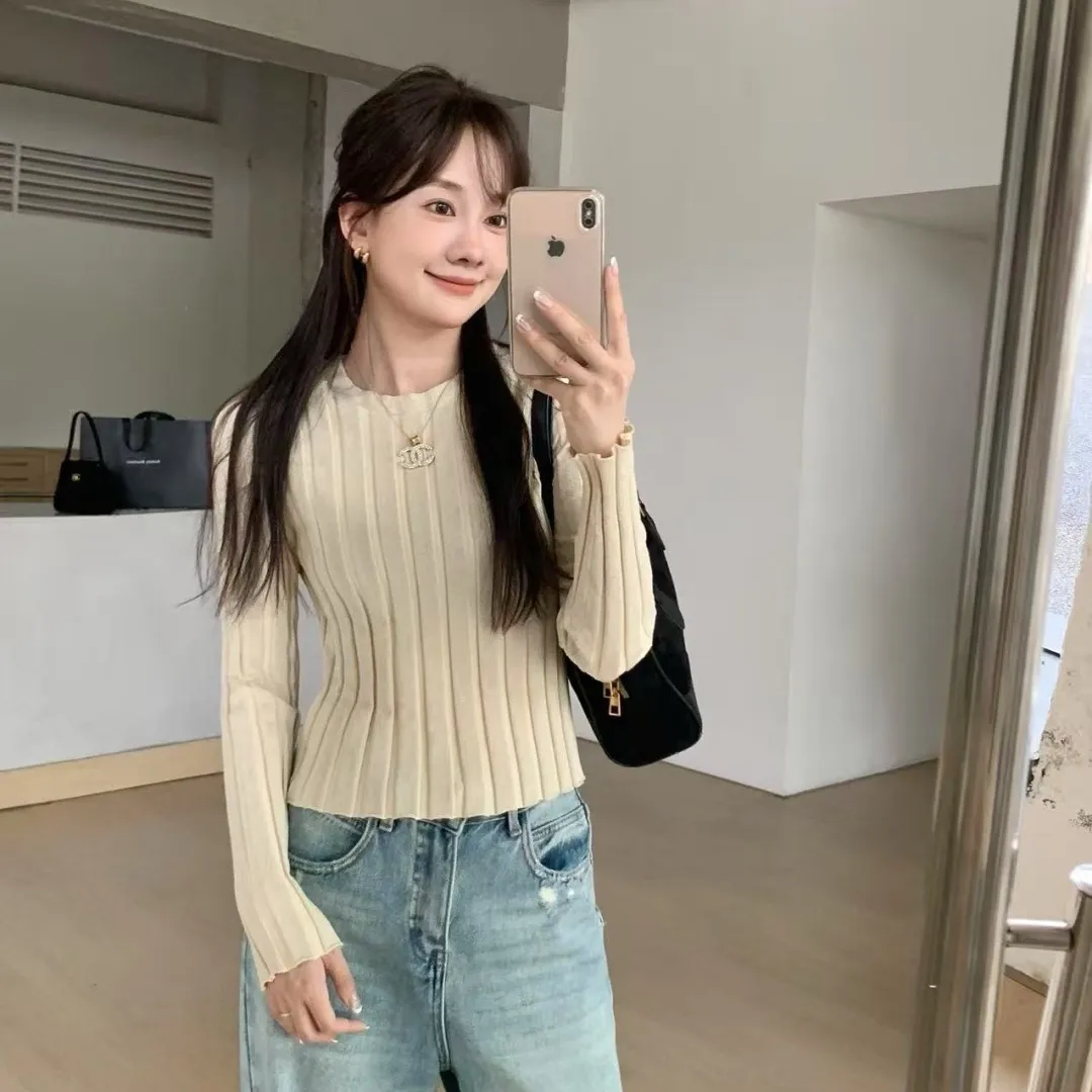 『フリー』シックな印象 三色選べる 大人カジュアル 合わせやすい 軽やかな着心地 トレーナー