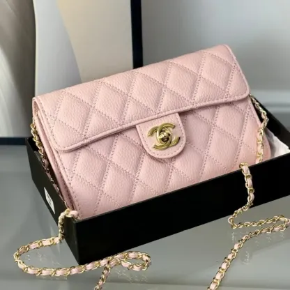 今季も大流行 トレンド クラシックシンプル 高級感 モダン 財布