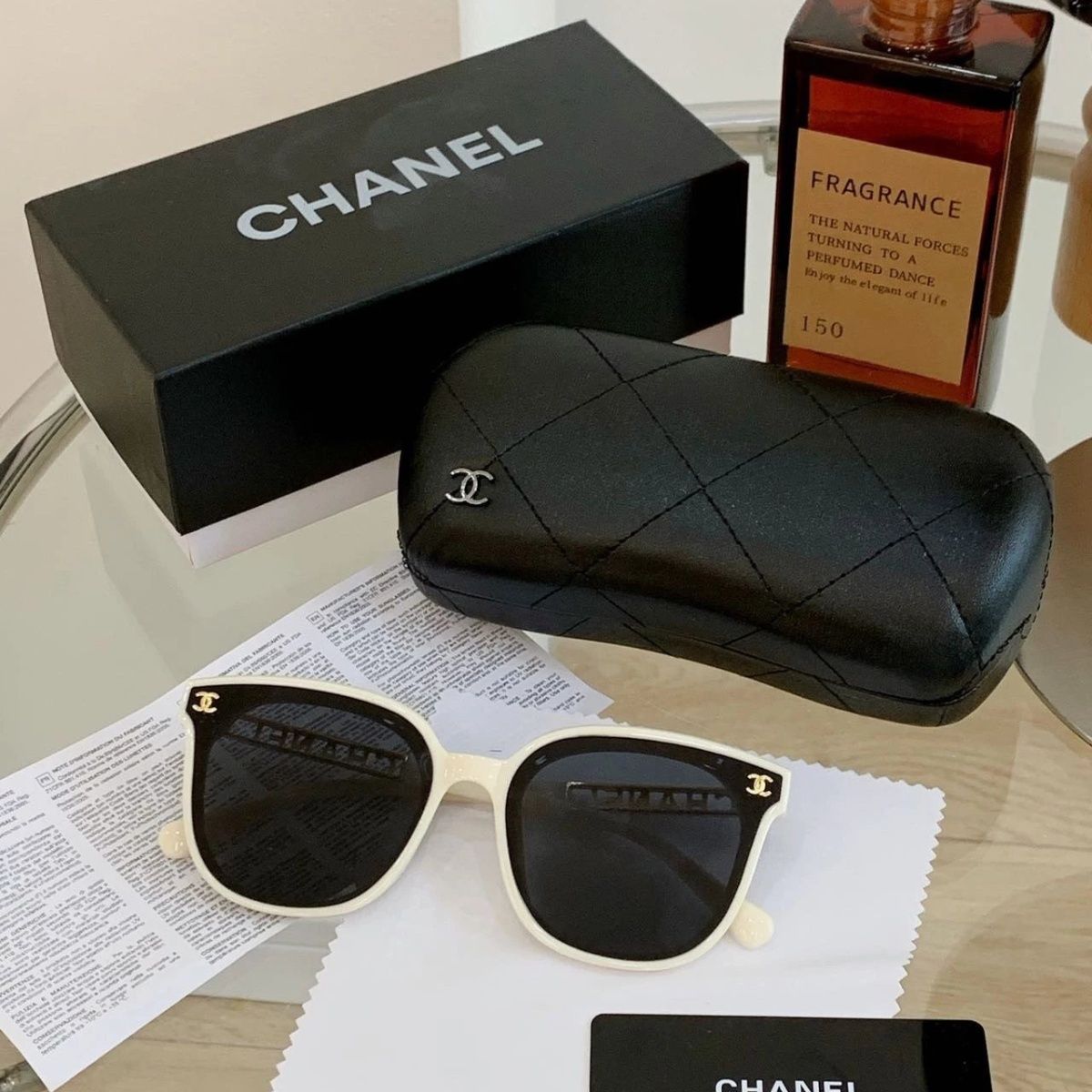 クラシックなサングラス、ブルーライトカットグラス