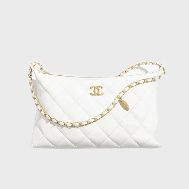 ラグジュアリー 品のある コンパクトサイズ 軽量設計 バッグ