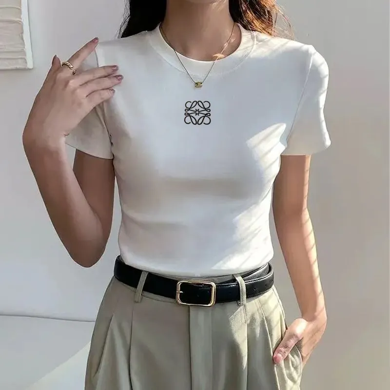 『M-XL』売れ切れ必至 大好評 絶対流行 シンプル フェミニン 刺繍 Ｔシャツ