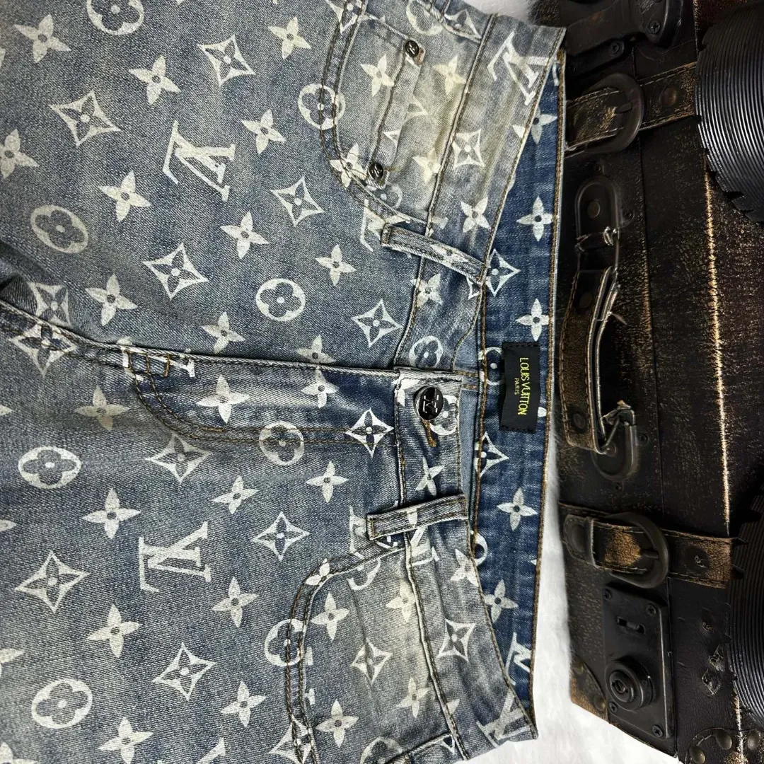 『S-2XL』シルエットがきれい 快適な履き心地 魅力的 飽きの来ない ジーンズ