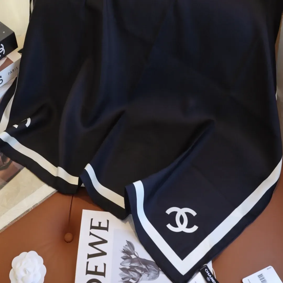 シンプル 高級感 軽やか ロマンティック モダン 100%シルク スカーフ