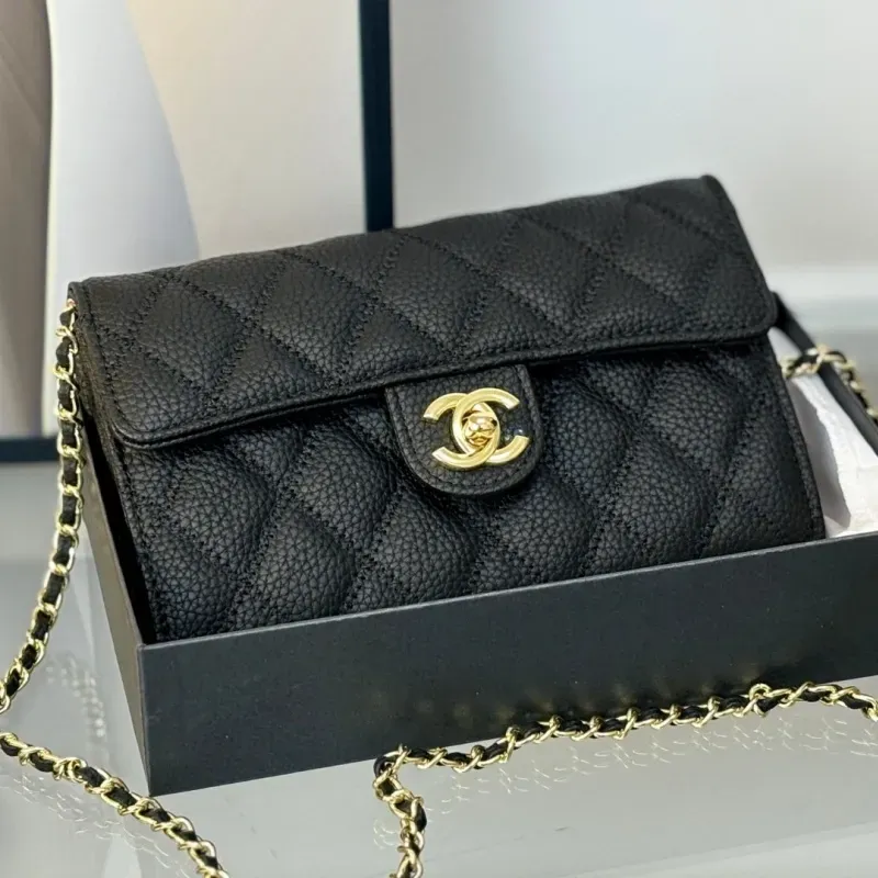 今季も大流行 トレンド クラシックシンプル 高級感 モダン 財布