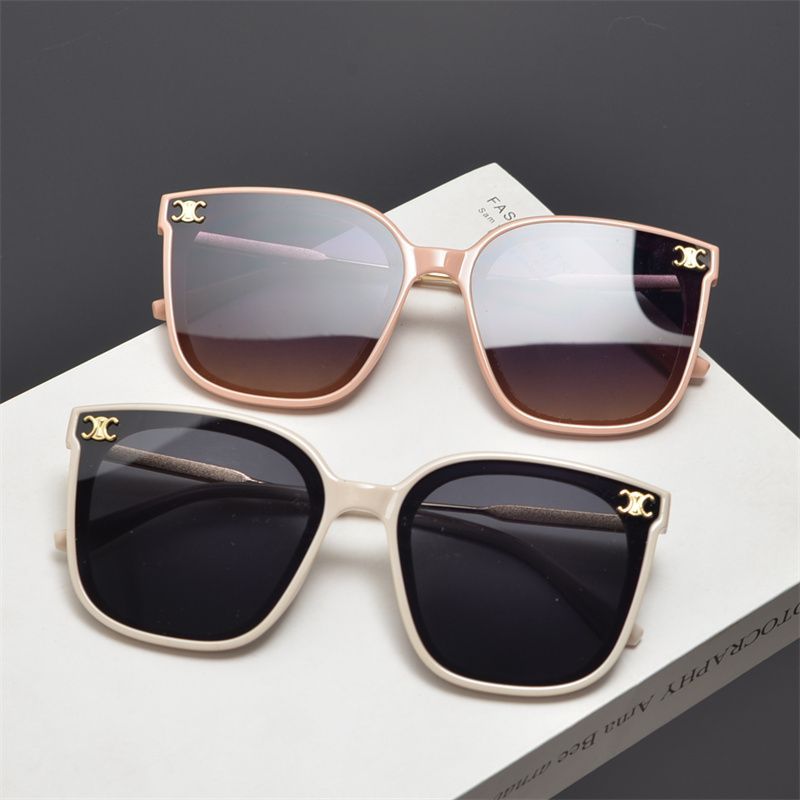 レトロなスクエアサングラス——男女兼用、UVカットサングラス