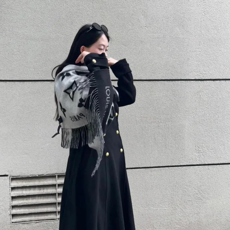 今季も大流行 魅力的 人気上昇中 キレカジ ファッション アルファベット ふわふわ マフラー