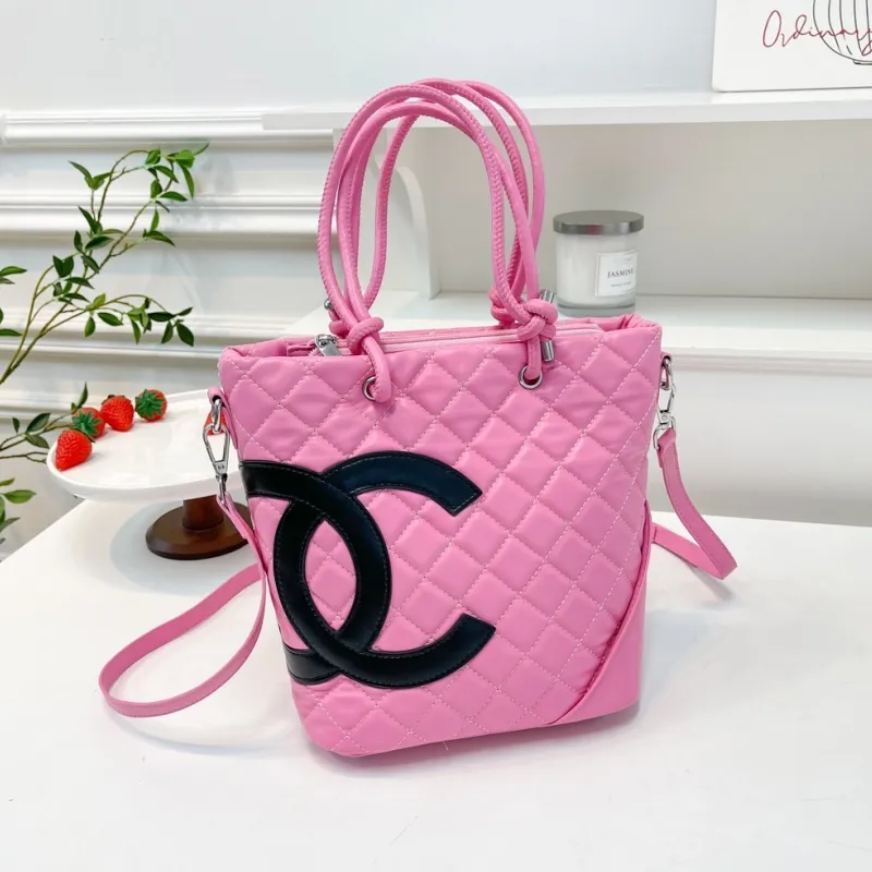 人気上昇中 高品質 ファッション フェミニン エレガント シンプル 大容量 ショルダーバッグ