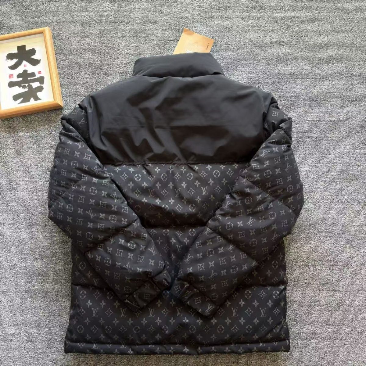 2025年冬新作メンズコットンジャケット フルプリント トレンド スタンドカラー コットンジャケット カジュアル 厚手 トレンド