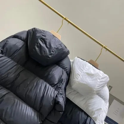 『M-2XL』好感度100％ 質感のいい ファッション 配色 ふわふわ フード付き ジッパー 冬 ダウンアウター