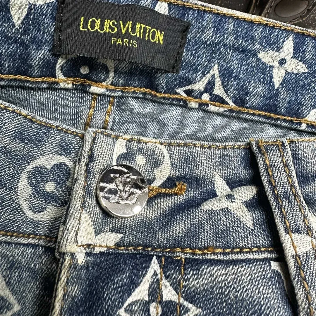 『S-2XL』シルエットがきれい 快適な履き心地 魅力的 飽きの来ない ジーンズ