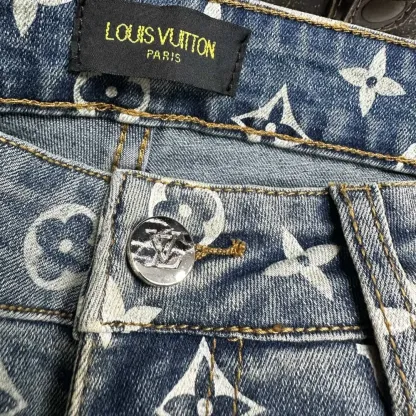 『S-2XL』シルエットがきれい 快適な履き心地 魅力的 飽きの来ない ジーンズ